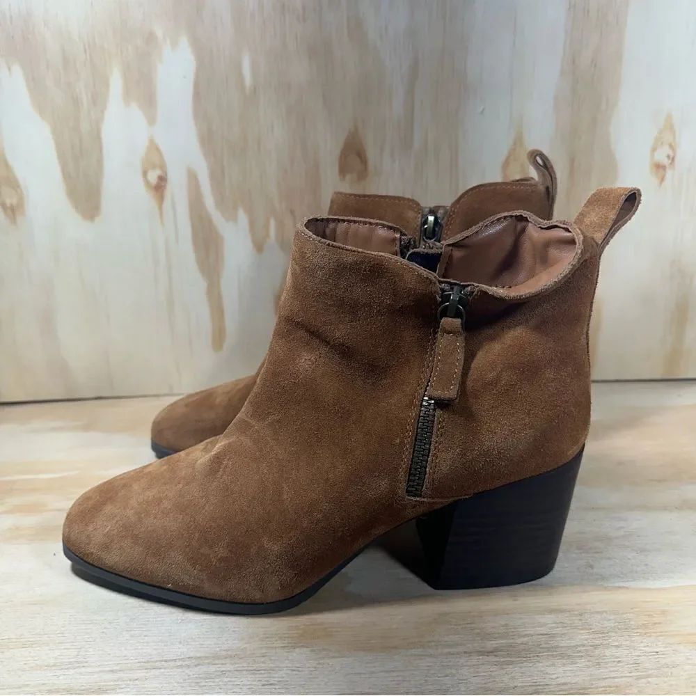 Blondo Brown Suede Ankle Boots Women’s Size 9
